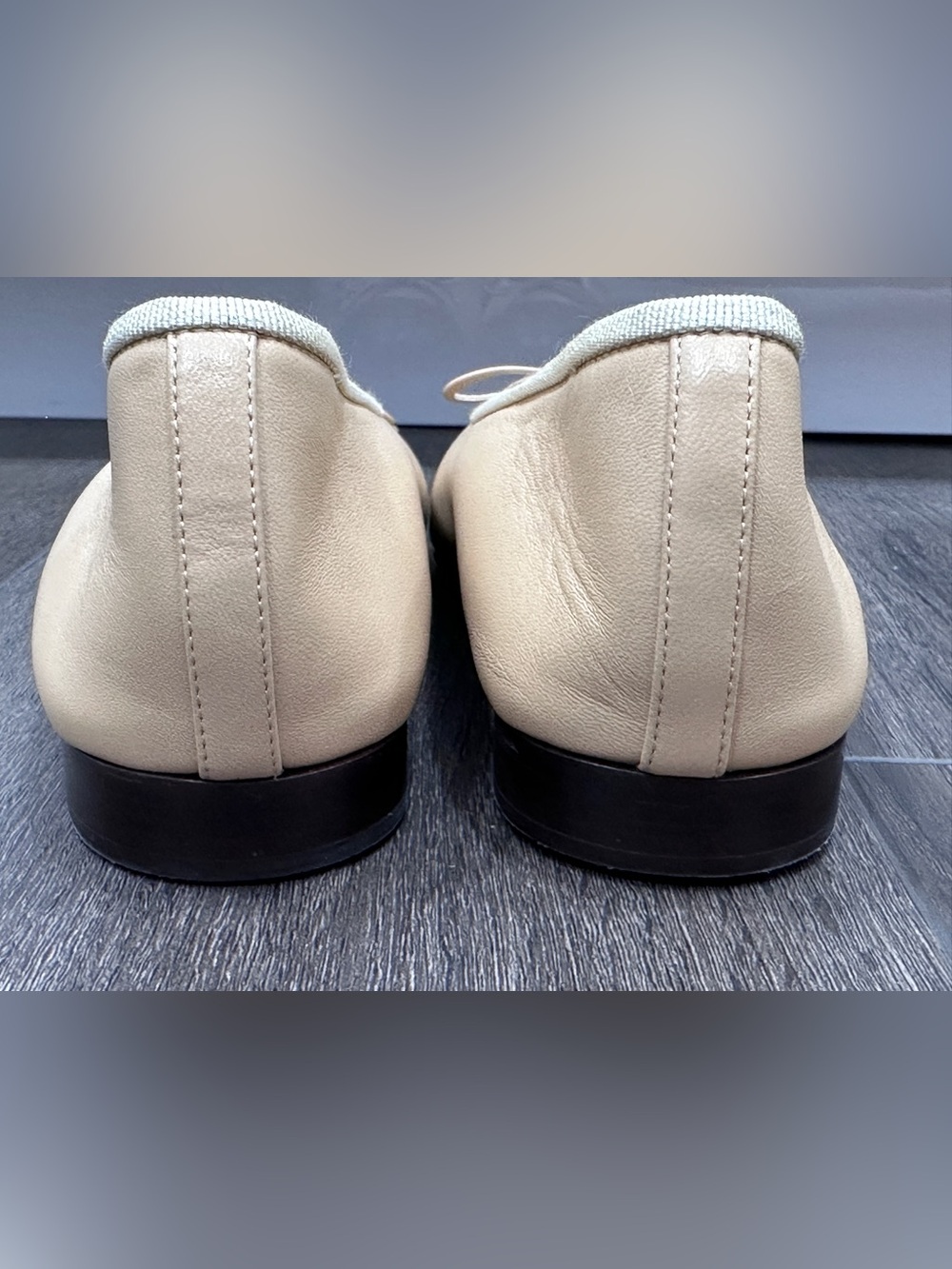 CHANEL CLASSIC CC LOGO BEIGE & BLACK LEATHER BALLET FLATS SHOES Size 37 - Picture 10 of 16